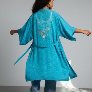 Vintage 100% Silk Embroidered Robe Kimono Style Turquoise Boho Luxe Resort Wear